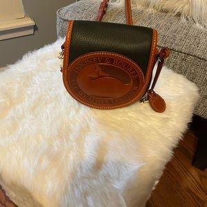 Dooney and Bourke classic duck crossbody. Black.